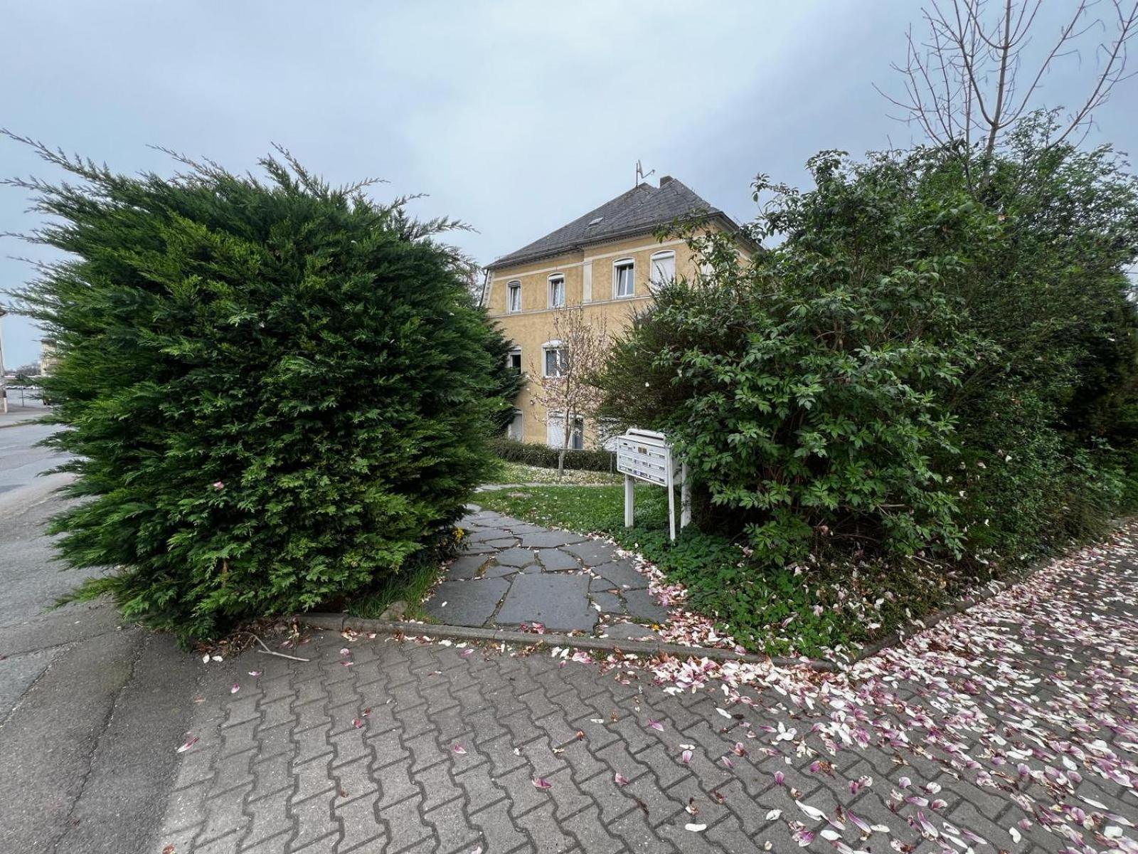 105 Quadratmeter Apartment, Parkplatz, Kinderfreundlich, 6 Personen, Wifi, Vollausgestattete Kueche, Crimmitschau Exteriér fotografie